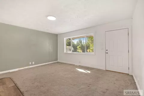Living - 2855 E 671 N, Roberts, ID 83444 photo 2 of 3