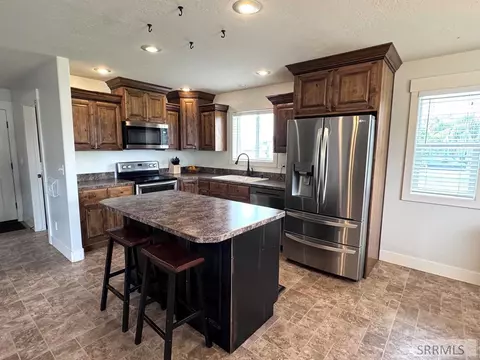 Kitchen - 3937 E 172 N, Rigby, ID 83442 photo 2 of 4