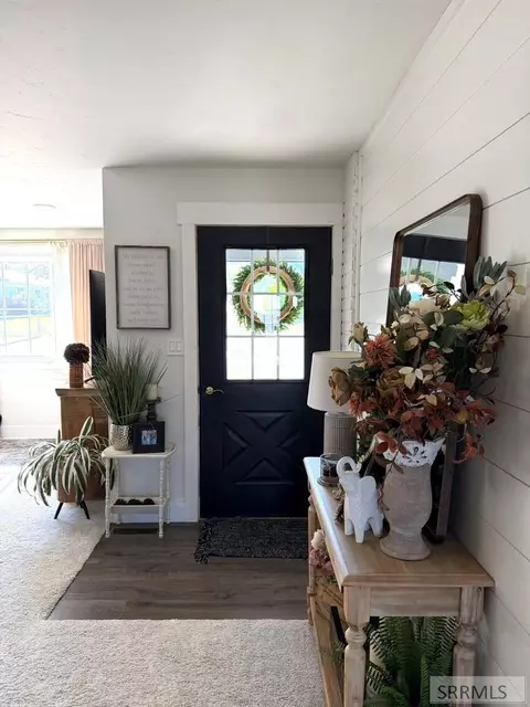 Entry Way - 403 9th St, Salmon, ID 83467 photo 1 of 1