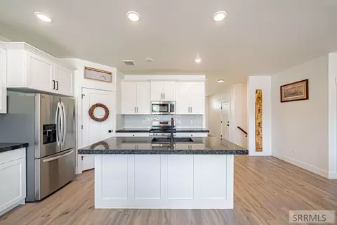 4777 E Miles Dr, Iona, ID 83427 photo 9