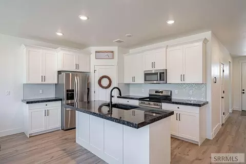 4777 E Miles Dr, Iona, ID 83427 photo 8