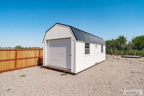 4777 E Miles Dr, Iona, ID 83427 photo 37