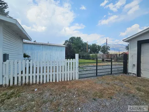 Exterior - 212 Pine St, Mackay, ID 83251 photo 5 of 6