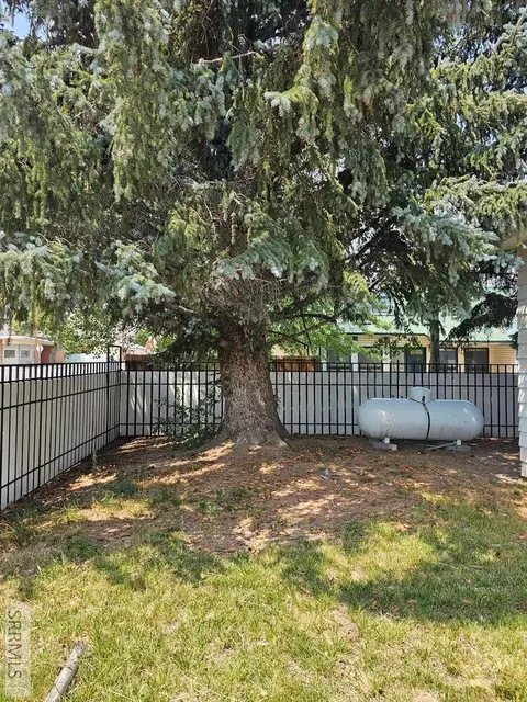 Exterior - 212 Pine St, Mackay, ID 83251 photo 16 of 17