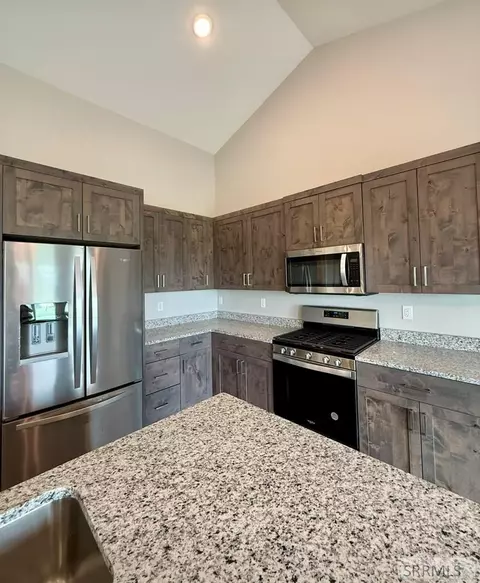 Kitchen - 1406 N 615 E, Shelley, ID 83274 photo 4 of 6