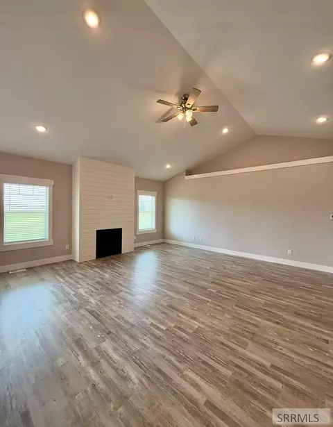 Living - 1406 N 615 E, Shelley, ID 83274 photo 3 of 3