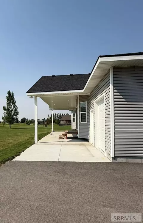 Exterior - 1406 N 615 E, Shelley, ID 83274 photo 4 of 7