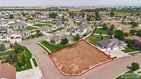 5004 Eaglewood Dr, Idaho Falls, ID 83401