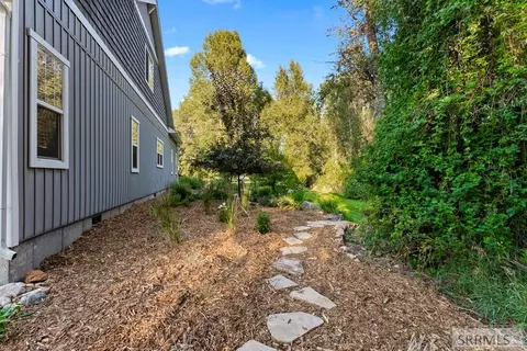 Exterior - 327 N 4410 E, Rigby, ID 83442 photo 18 of 21