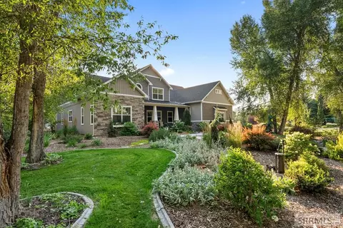 Exterior - 327 N 4410 E, Rigby, ID 83442 photo 4 of 21