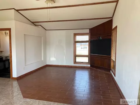 Living - 610 Apex Ln, Challis, ID 83226 photo 1 of 3