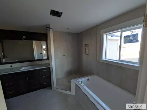 Bath - 3873 Walnut Way, Rigby, ID 83442 photo 1 of 2