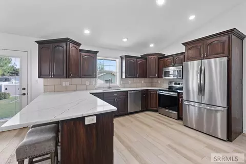 Kitchen - 625 Vale Ln, Rexburg, ID 83440 photo 4 of 4