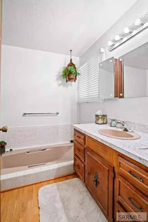 Bath - 167 N 4200 E, Rigby, ID 83442 photo 1 of 6