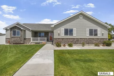 660 Regency Ln, Idaho Falls, ID 83402