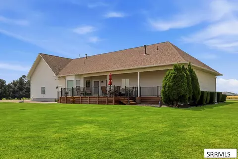 Exterior - 188 N 3500 E, Rigby, ID 83442 photo 8 of 9