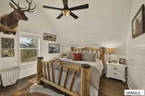 Bedroom - 4236 Summit Dr, Mackay, ID 83251 photo 1 of 7