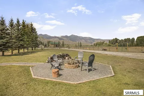 Exterior - 4236 Summit Dr, Mackay, ID 83251 photo 5 of 10