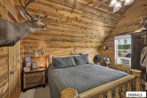 Bedroom - 4236 Summit Dr, Mackay, ID 83251 photo 5 of 7