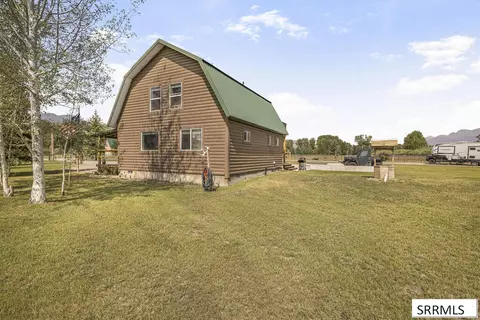 Exterior - 4236 Summit Dr, Mackay, ID 83251 photo 3 of 10