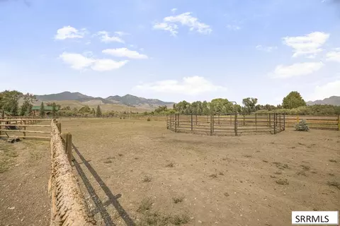 Exterior - 4236 Summit Dr, Mackay, ID 83251 photo 9 of 10