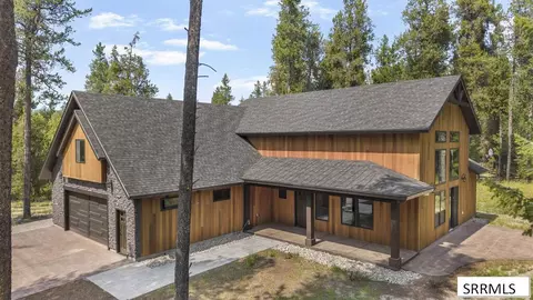 1527 Shadow Run, Ashton, ID 83420