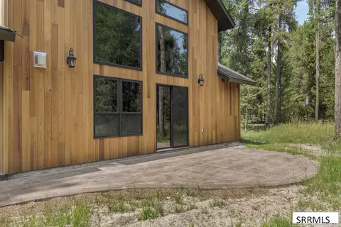 Exterior - 1527 Shadow Run, Ashton, ID 83420 photo 4 of 15
