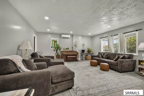 Living - 285 N 4100 E, Rigby, ID 83442 photo 1 of 1