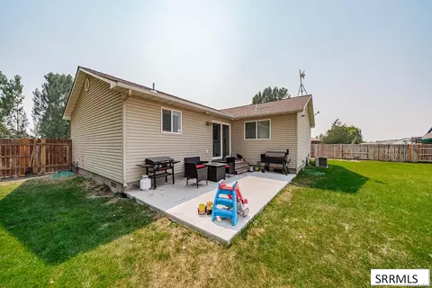 Exterior - 3893 E Ash Ln, Rigby, ID 83442 photo 8 of 8