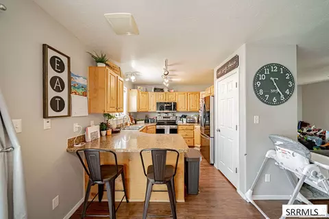 Kitchen - 3893 E Ash Ln, Rigby, ID 83442 photo 5 of 6