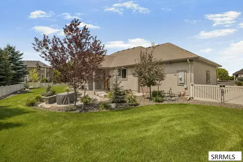 Exterior - 5970 Pheasant Dr, Ammon, ID 83401 photo 7 of 8