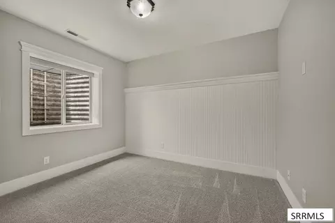 Bedroom - 5970 Pheasant Dr, Ammon, ID 83401 photo 10 of 12