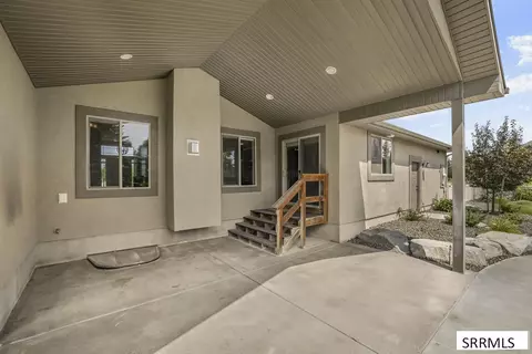 Exterior - 5970 Pheasant Dr, Ammon, ID 83401 photo 5 of 8