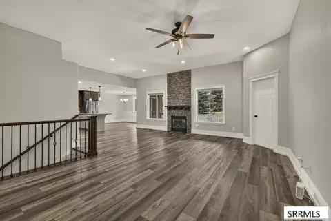 Living - 5970 Pheasant Dr, Ammon, ID 83401 photo 1 of 3