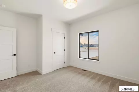 Bedroom - 32 N Hemlock Ln, Rigby, ID 83442 photo 6 of 6