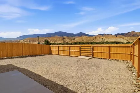 Exterior - 101 103 Everly St, Salmon, ID 83467 photo 8 of 10