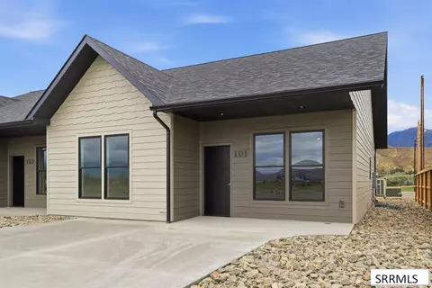 Exterior - 101 103 Everly St, Salmon, ID 83467 photo 4 of 10