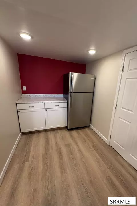 Kitchen - 650 S 3rd E, Saint Anthony, ID 83445 photo 4 of 4