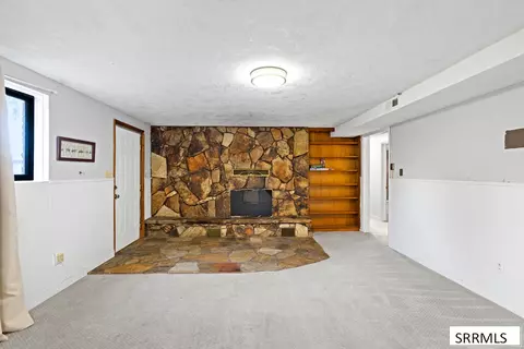 Living - 230 Apache, Rexburg, ID 83440 photo 3 of 3