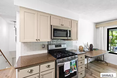 Kitchen - 230 Apache, Rexburg, ID 83440 photo 3 of 6