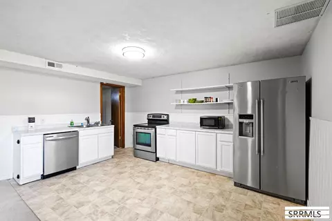 Kitchen - 230 Apache, Rexburg, ID 83440 photo 6 of 6