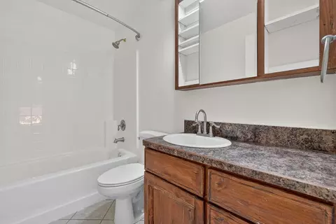 Bath - 4821 E 150 N, Rigby, ID 83442 photo 2 of 5