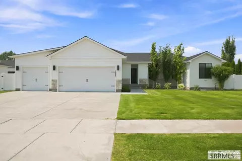 1953 N Mesa Canyon Dr, Idaho Falls, ID 83401