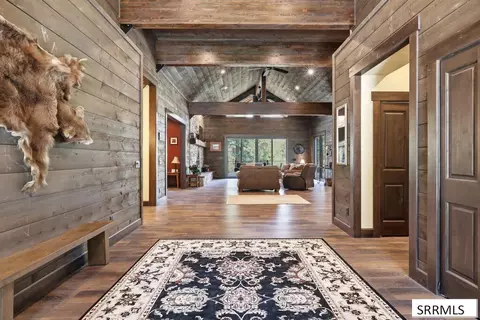 Entry Way - 5 Delaney Ln, North Fork, ID 83466 photo 1 of 5