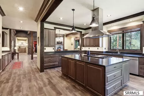 Kitchen - 5 Delaney Ln, North Fork, ID 83466 photo 4 of 8