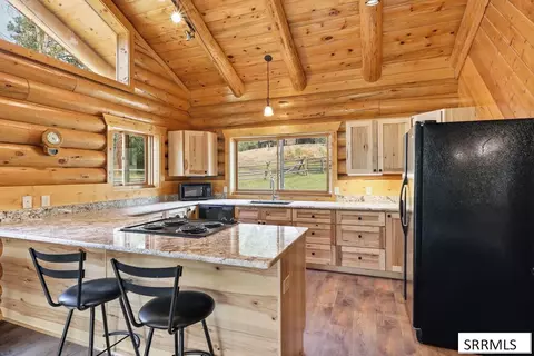 Kitchen - 5 Delaney Ln, North Fork, ID 83466 photo 6 of 8