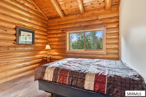 Bedroom - 5 Delaney Ln, North Fork, ID 83466 photo 6 of 8