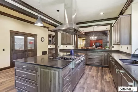 Kitchen - 5 Delaney Ln, North Fork, ID 83466 photo 3 of 8