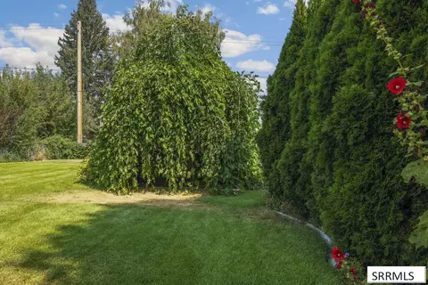 Exterior - 326 W 1st N, Rigby, ID 83442 photo 9 of 13