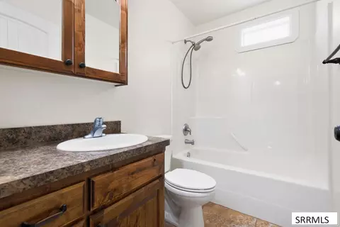 Bath - 493 N 4th W, Rigby, ID 83442 photo 4 of 5